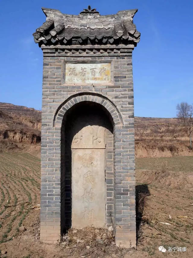 星空真人：著名舞蹈家夏冰最新剧照:我倾向你的嘴唇,亲吻大地